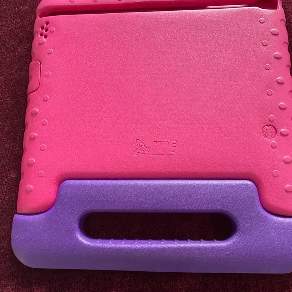Kids iPad stand - Picture 1 of 5